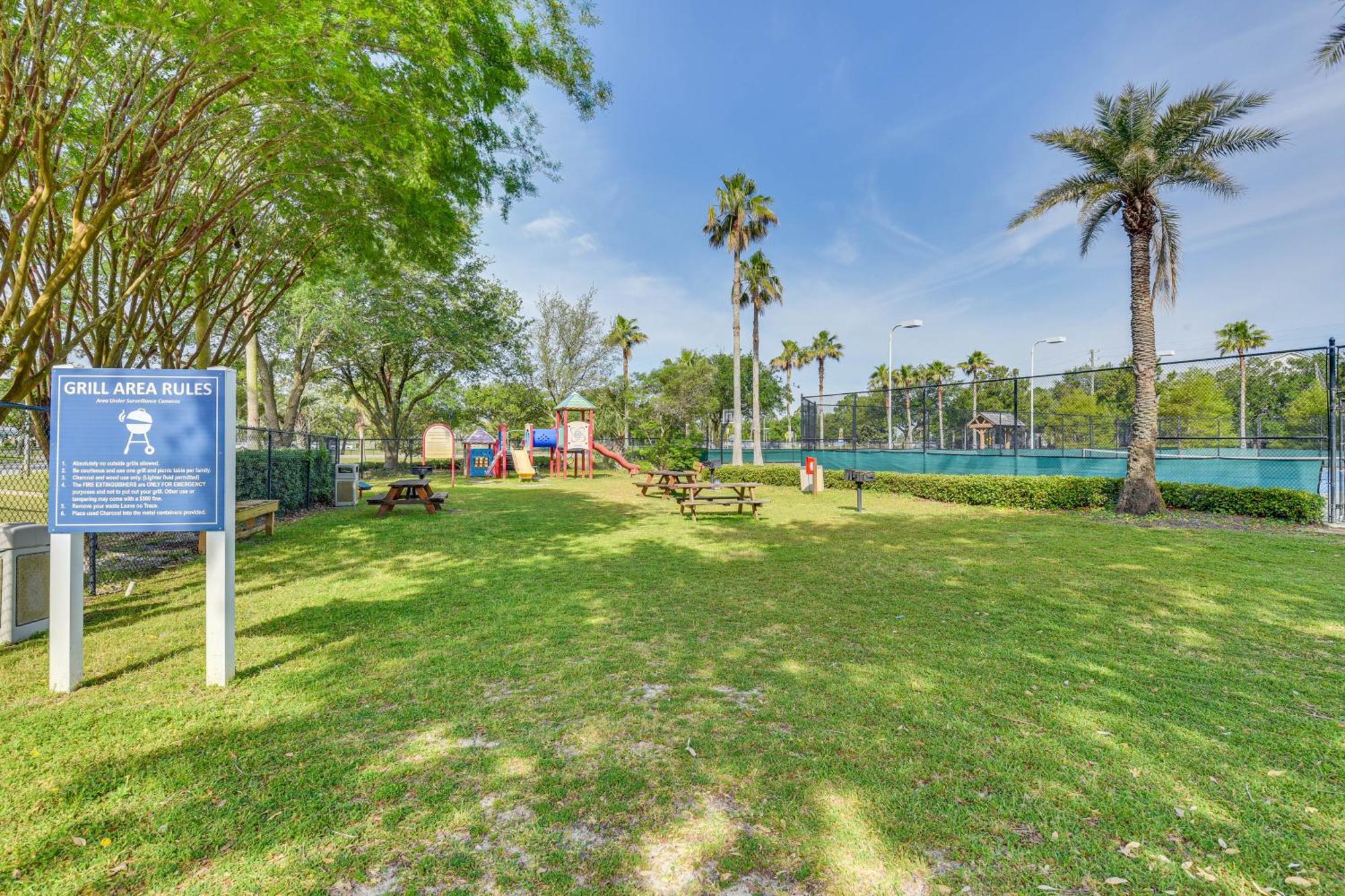 Walk To Beach Poolside Oasis In Palms Of Destin! Exterior photo